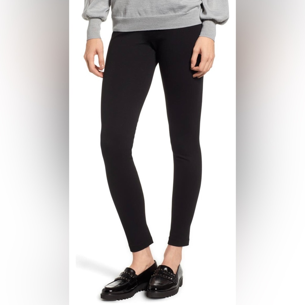 NWT Black Back-Seamed Ponte Skinny Legging Pants (Two by Vince Camuto)